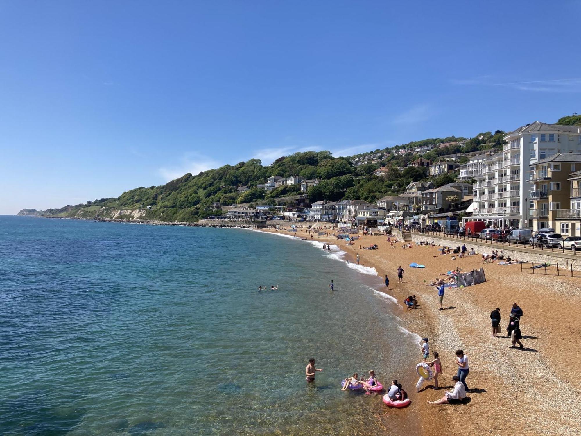 Flat 2, 1 Alexandra Gardens * Ventnor