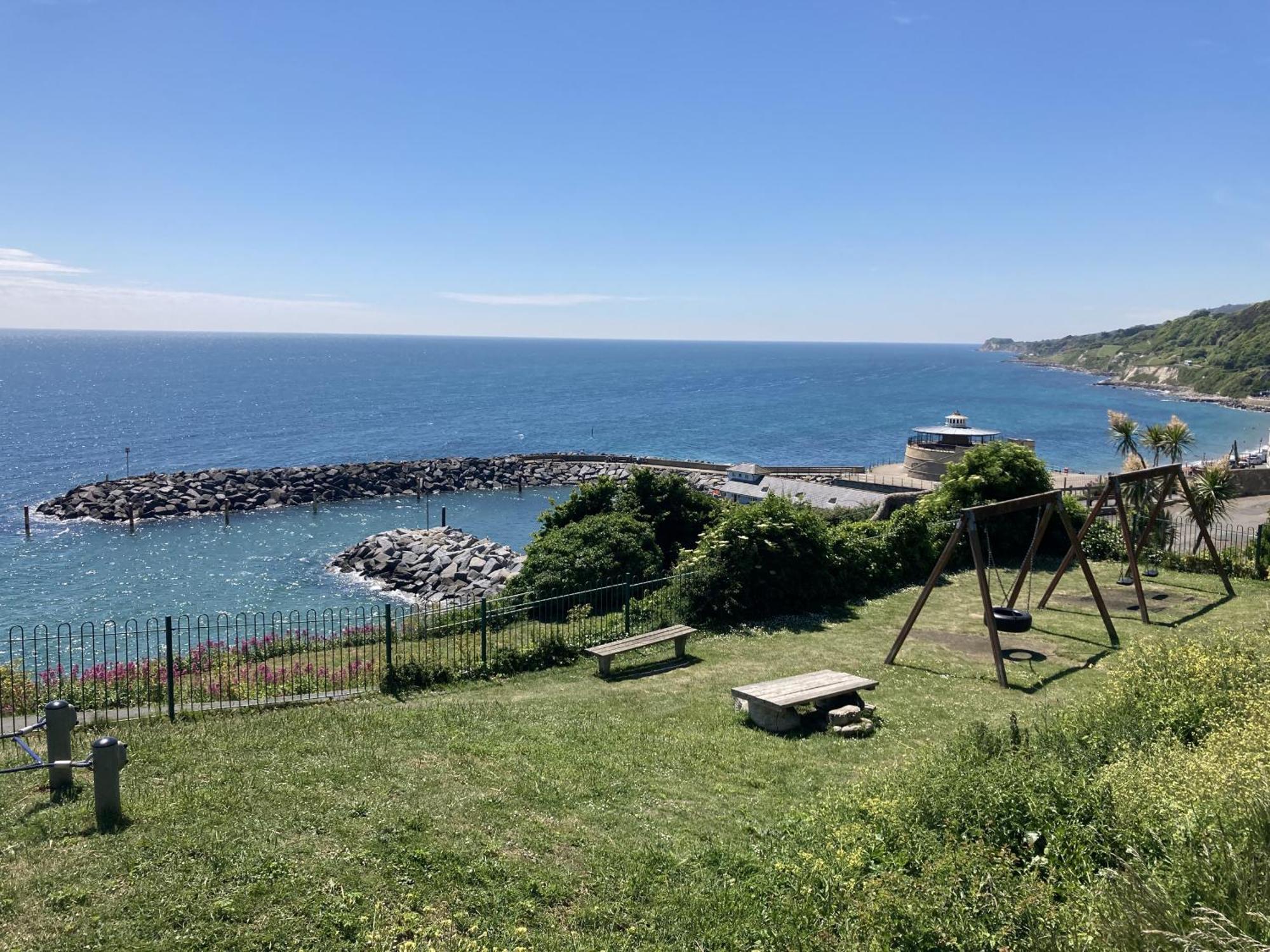 Flat 2, 1 Alexandra Gardens * Ventnor
